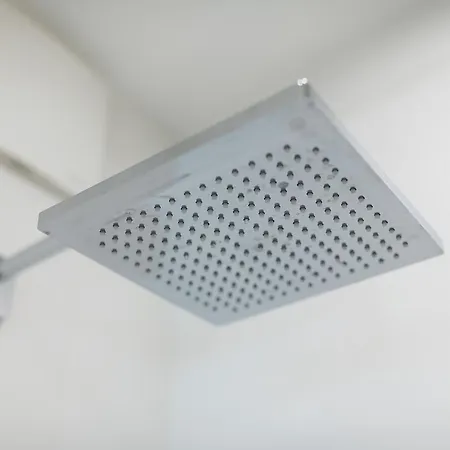 Airport Lirowa - P&o Serviced *